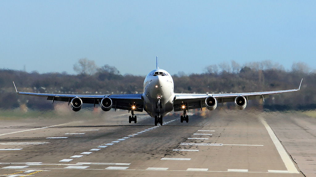 ILYUSHIN IL-96-400T