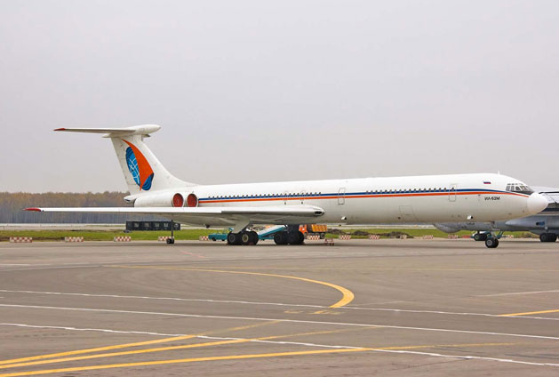 ILYUSHIN IL-62 ILYUSHIN IL-62