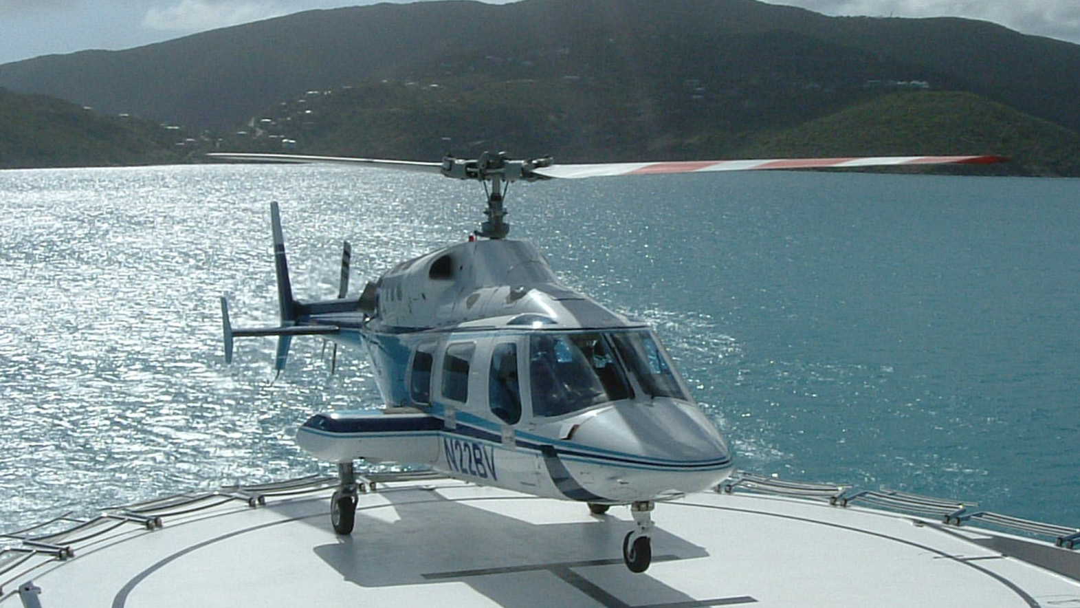 BELL 222