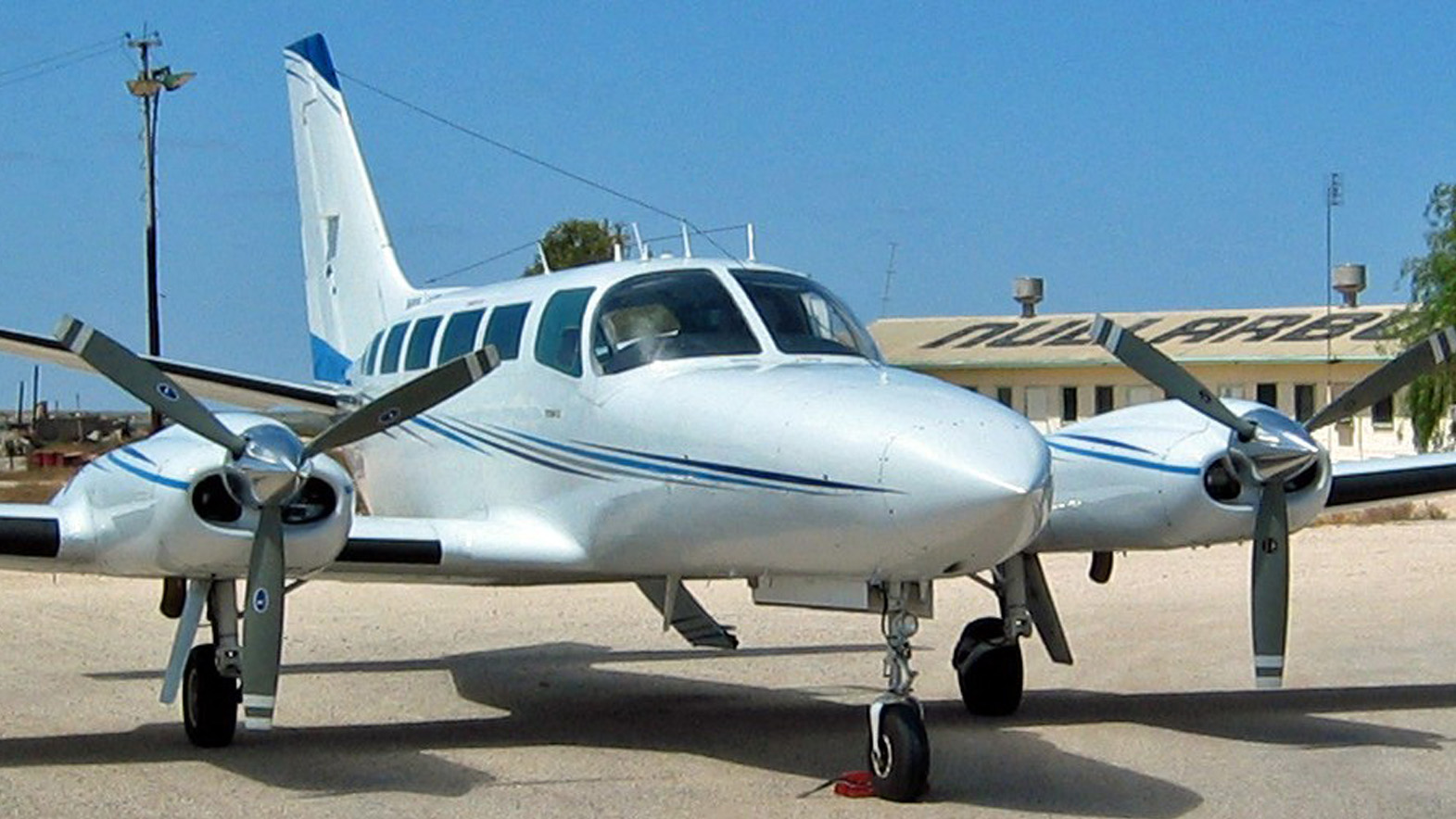 CESSNA 404 TITAN