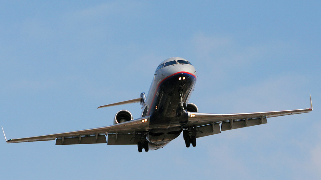 BOMBARDIER CRJ 200 BOMBARDIER CRJ 200