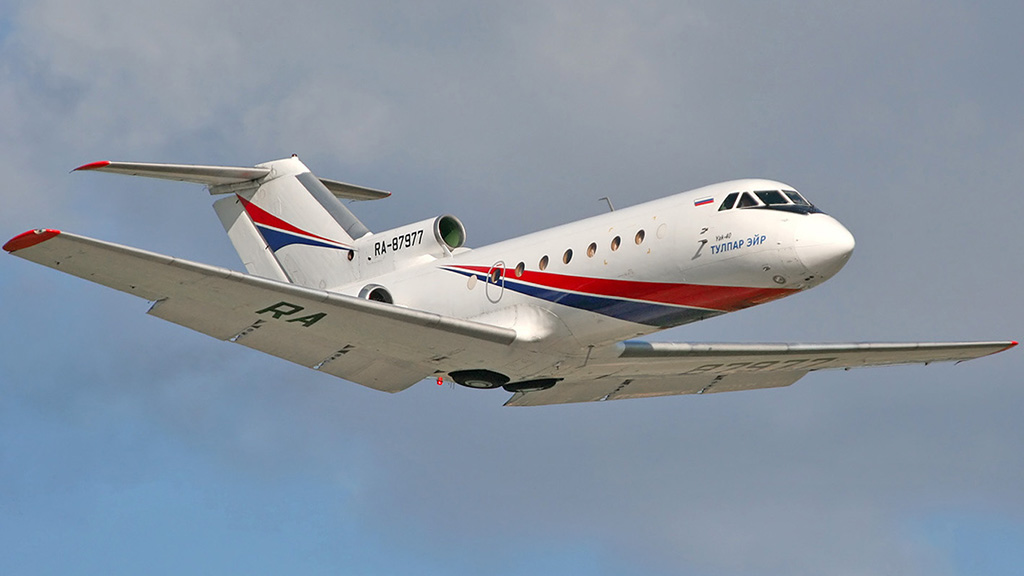 YAKOVLEV YAK 40 YAKOVLEV YAK 40