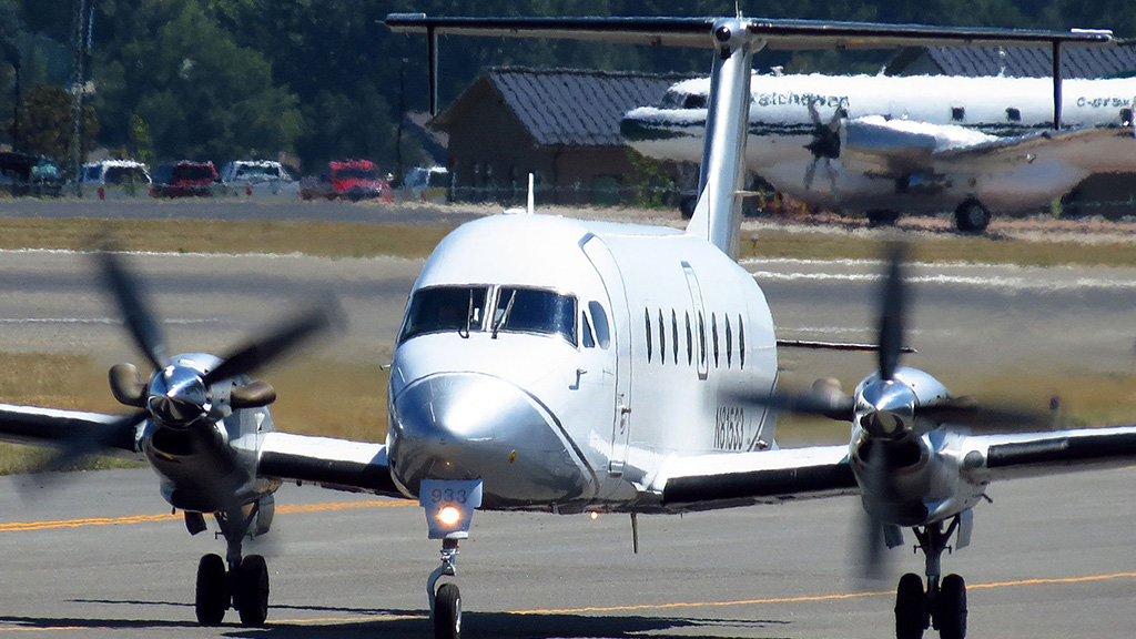 BEECHCRAFT 1900 BEECHCRAFT 1900
