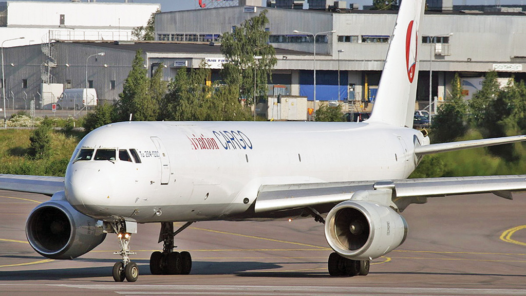 TUPOLEV TU 204