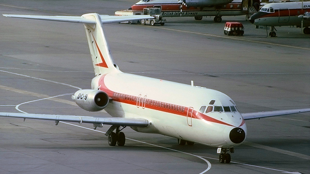 MCDONNELL DOUGLAS DC 9-15F MCDONNELL DOUGLAS DC 9-15F
