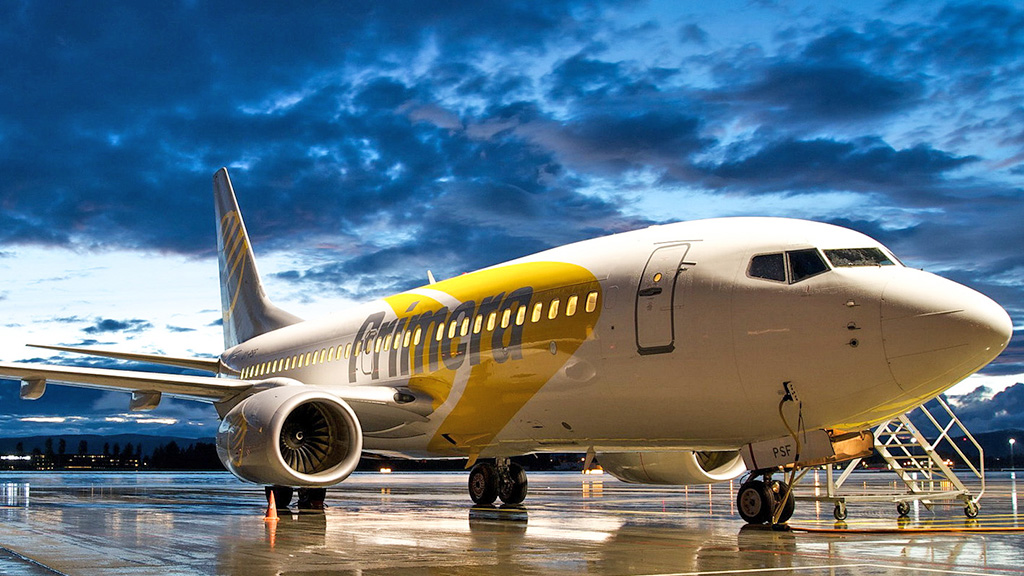 BOEING 737-300 700 BOEING 737-300 700